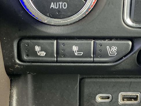 Used 2021 GMC Yukon SLT w/ SLT Luxury Plus Package image 26