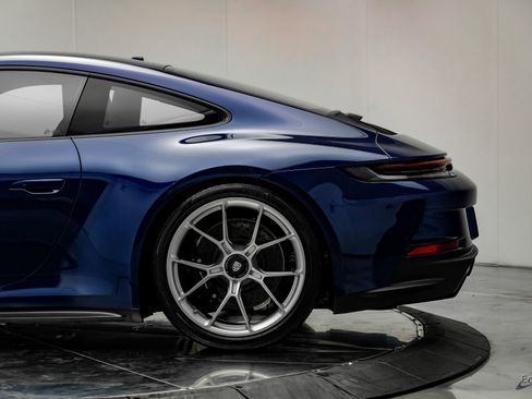 Used 2022 Porsche 911 GT3 image 9