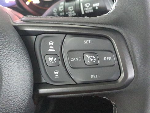 New 2025 Jeep Wrangler Unlimited Rubicon w/ Technology Group image 25