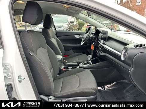 Used 2024 Kia Forte LXS image 19