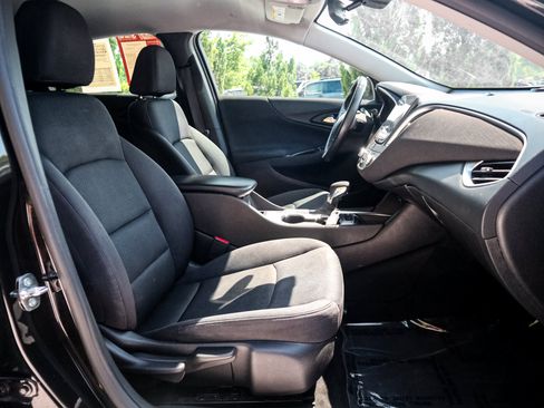 Used 2022 Chevrolet Malibu RS FWD image 31