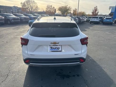 New 2026 Chevrolet Trax LT w/ Driver Confidence Package image 6