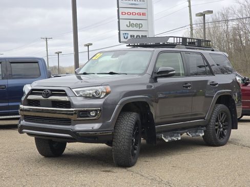 Used 2021 Toyota 4Runner Nightshade image 12