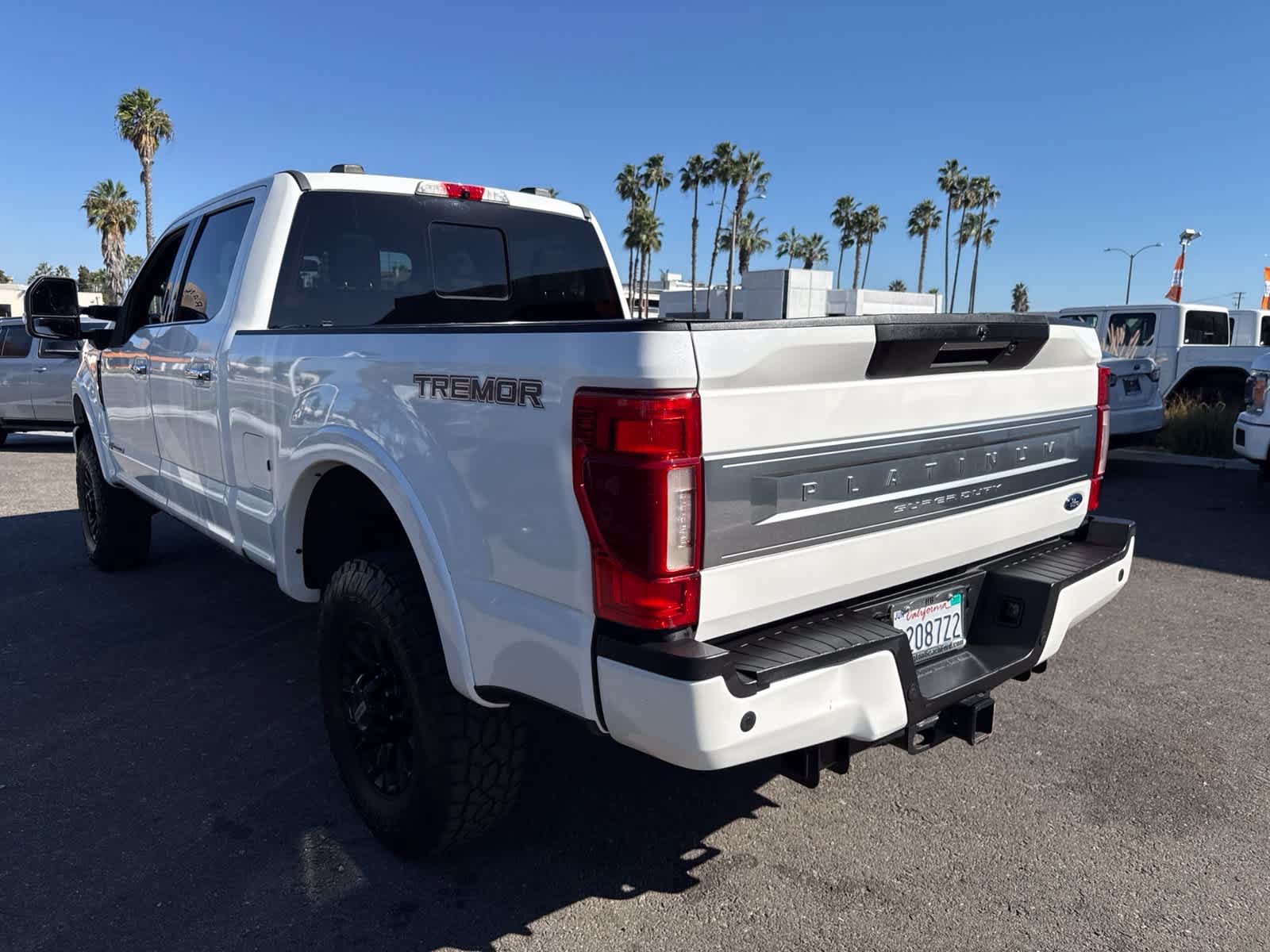 Used 2020 Ford F250 Platinum w/ Tremor Off-Road Package AWD/4WD image 19