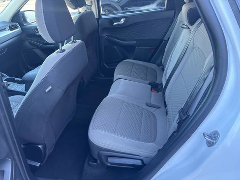 Used 2020 Ford Escape SE Sport image 31