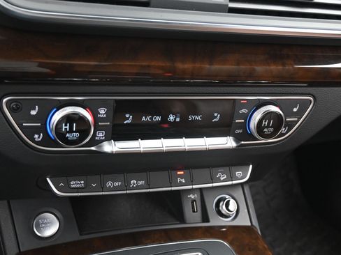 Used 2018 Audi Q5 2.0T Premium Plus w/ Premium Plus Package image 14