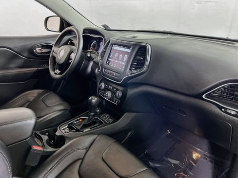 Used 2023 Jeep Cherokee Altitude Lux w/ Lux Elite Package AWD/4WD image 29