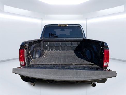 Used 2015 RAM 1500 Express image 12