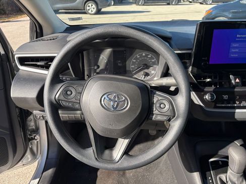 Used 2025 Toyota Corolla LE image 25