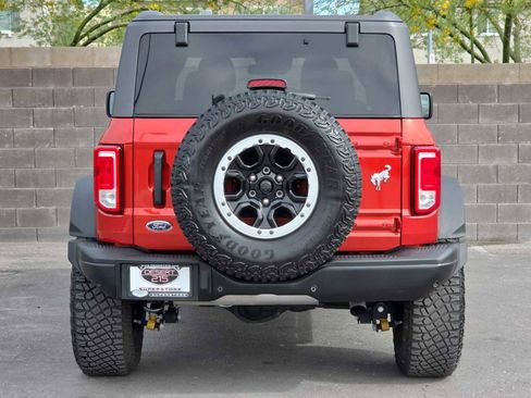 Used 2022 Ford Bronco Black Diamond w/ Sasquatch Package AWD/4WD image 8