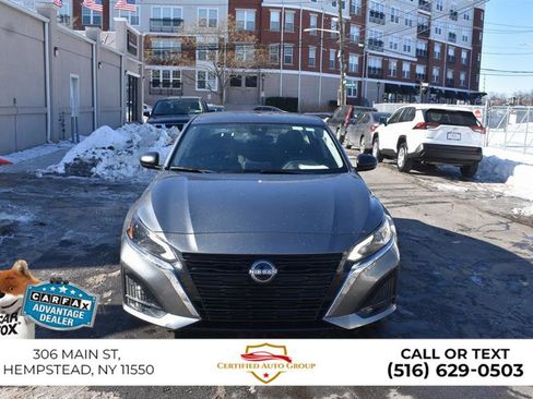 Used 2025 Nissan Altima 2.5 SV image 2