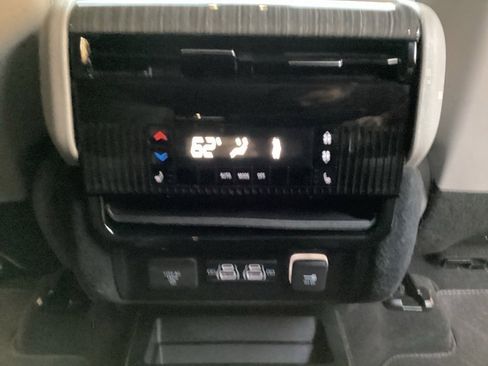 Used 2022 Jeep Wagoneer Series II w/ Premium Group I image 47