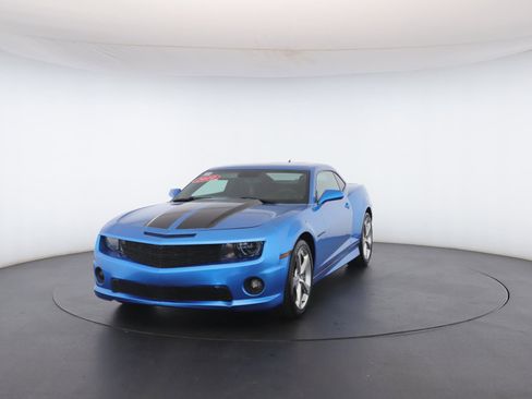 Used 2010 Chevrolet Camaro LT w/ RS Package image 30