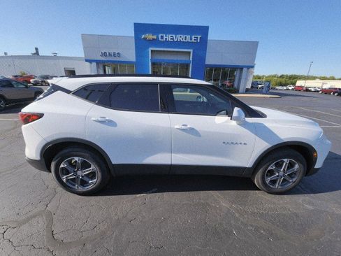 Used 2024 Chevrolet Blazer LT w/ Convenience Package image 6