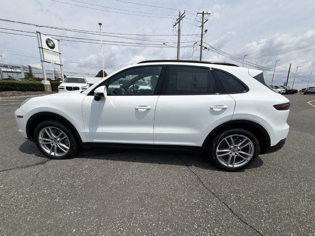 Used 2023 Porsche Cayenne AWD/4WD image 11