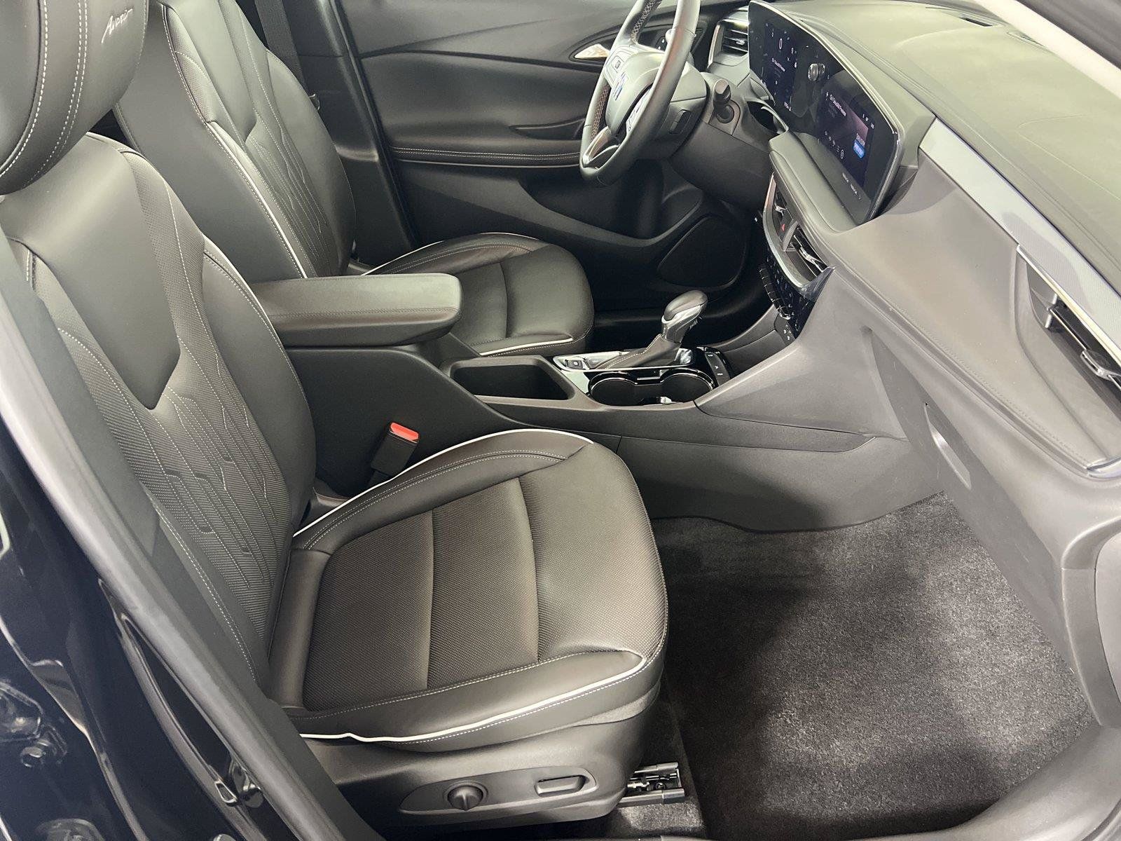 Certified 2024 Buick Encore GX Avenir FWD image 22