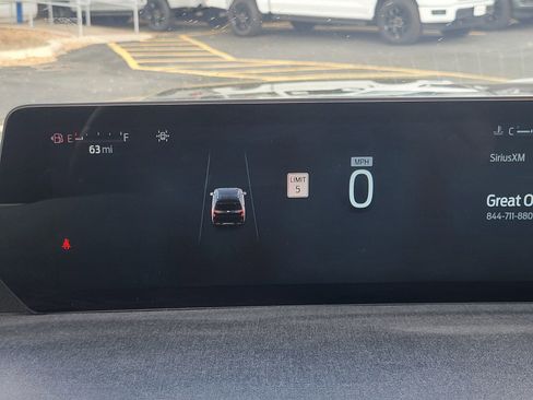 Certified 2025 Ford Expedition Active image 30