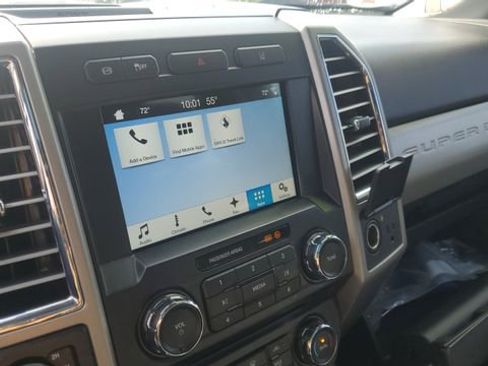 Used 2017 Ford F250 Lariat w/ Lariat Ultimate Package image 23