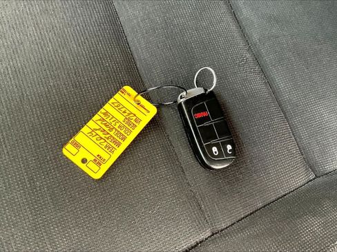 Used 2014 Jeep Grand Cherokee Laredo AWD/4WD image 34