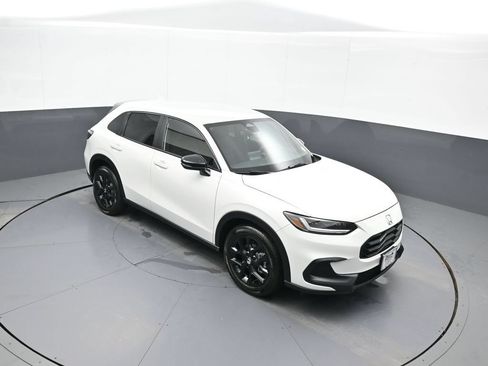 Used 2025 Honda HR-V Sport image 34