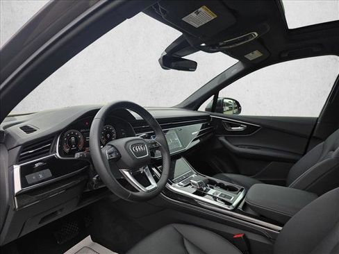 Certified 2025 Audi Q7 3.0T Premium Plus w/ Premium Plus Package AWD/4WD image 13