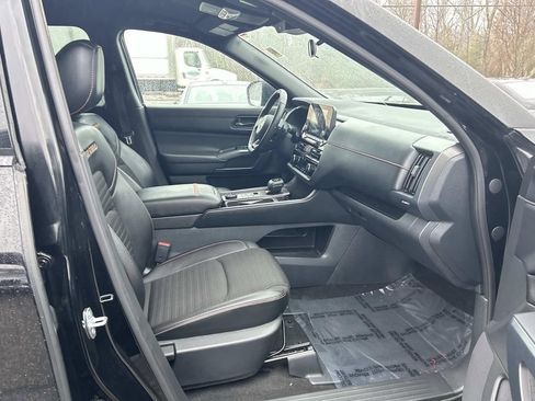 Used 2023 Nissan Pathfinder Rock Creek image 17