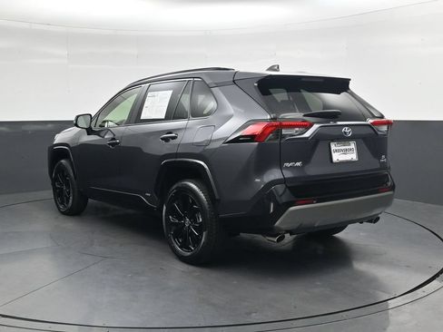 Used 2023 Toyota RAV4 SE AWD/4WD image 8