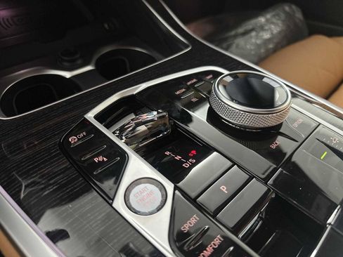 New 2026 BMW X7 xDrive40i image 16