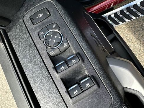 Used 2019 Ford F250 Lariat w/ Lariat Ultimate Package AWD/4WD image 30