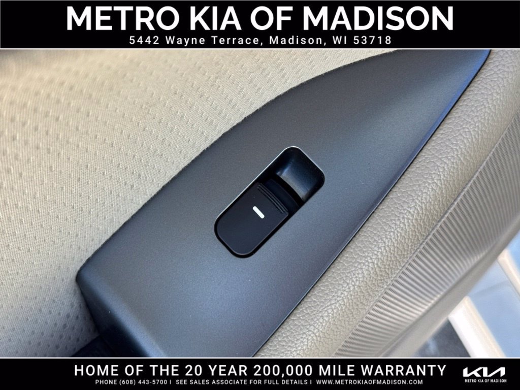 Used 2015 Kia Optima LX FWD image 27