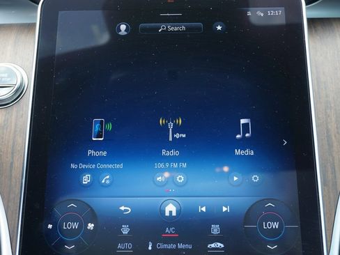Used 2023 Mercedes-Benz C 300 4MATIC Sedan image 17