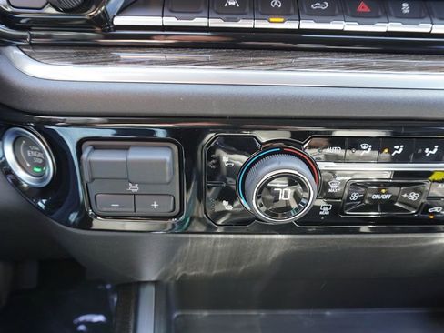 New 2025 Chevrolet Silverado 1500 LT w/ Z71 Off-Road Package image 14