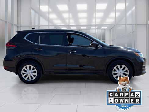 Used 2020 Nissan Rogue S FWD image 7