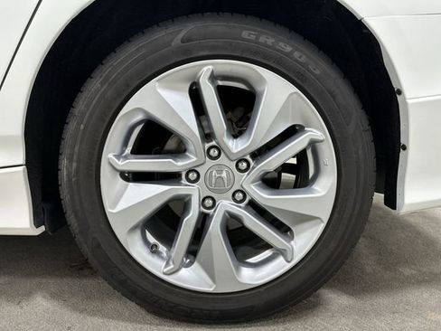 Used 2019 Honda Accord LX image 13