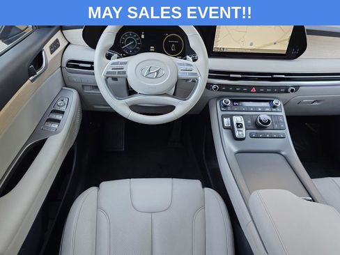 Used 2024 Hyundai Palisade Limited FWD image 14