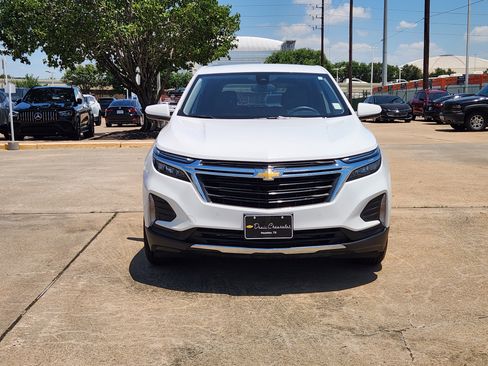 Certified 2024 Chevrolet Equinox LT FWD image 3