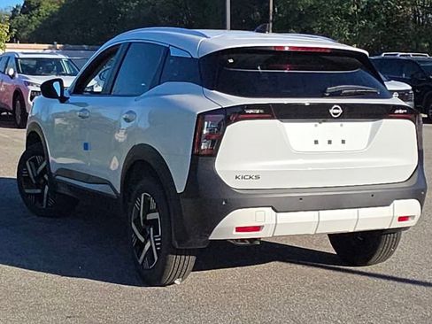 New 2026 Nissan Kicks SV image 21