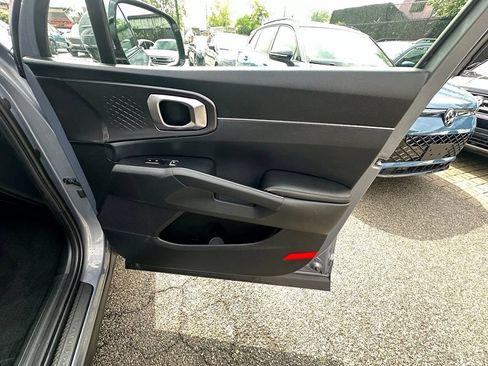 Used 2024 Kia Sorento S w/ Panoramic Sunroof Package AWD/4WD image 36