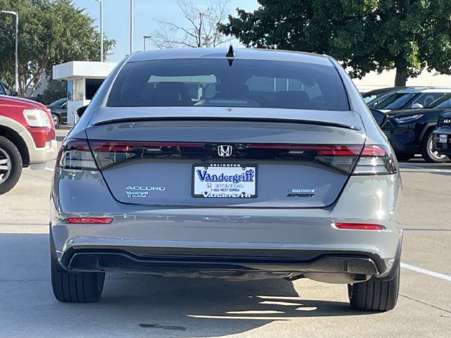 Used 2025 Honda Accord Sport image 5