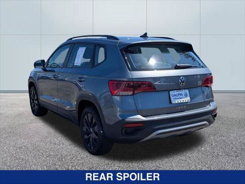 Used 2022 Volkswagen Taos S FWD image 3