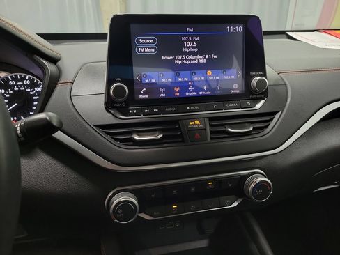 Used 2020 Nissan Altima 2.5 SR w/ Premium Package AWD/4WD image 14
