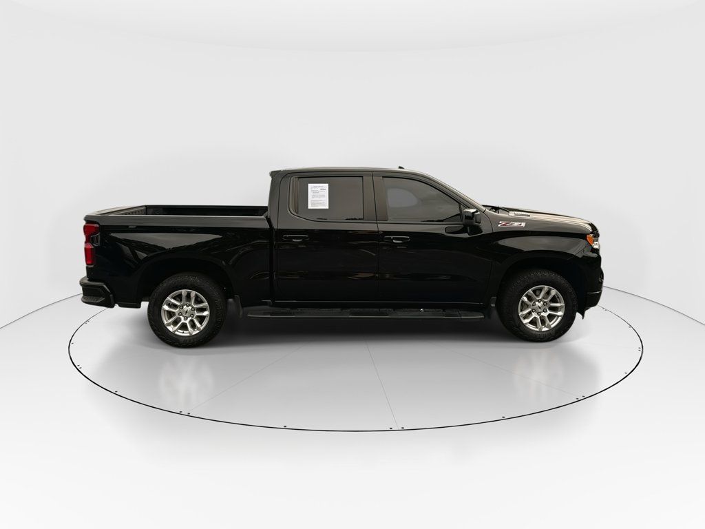 Used 2024 Chevrolet Silverado 1500 RST AWD/4WD image 9
