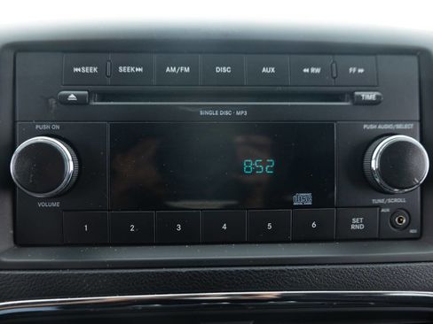 Used 2011 Dodge Grand Caravan Express FWD image 34