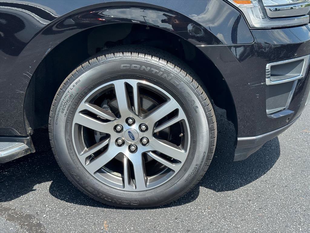 Used 2022 Ford Expedition Limited AWD/4WD image 9