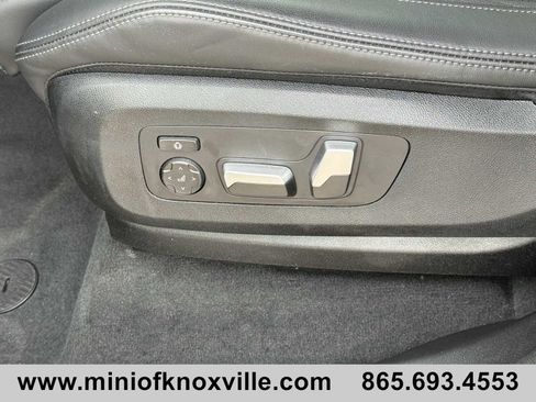 Used 2025 BMW X5 xDrive40i w/ Premium Package image 11