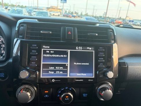 Used 2021 Toyota 4Runner TRD Off-Road AWD/4WD image 12