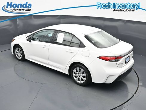 Used 2025 Toyota Corolla LE w/ Convenience Package FWD image 23