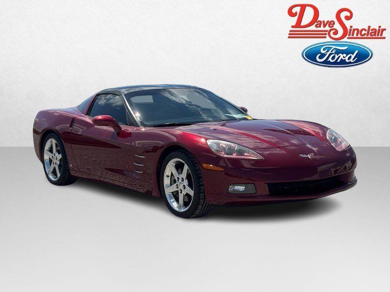 Used 2006 Chevrolet Corvette Coupe w/ Preferred Equipment Group RWD image 4