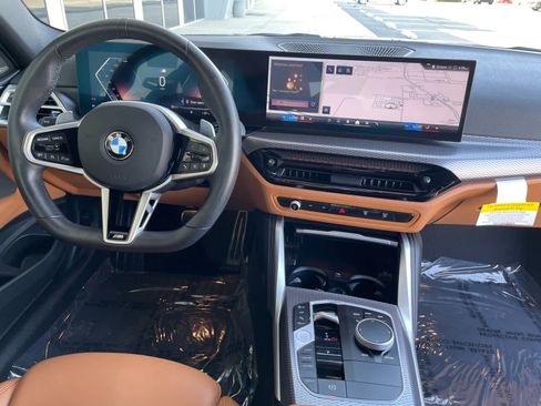 Used 2025 BMW 430i Coupe w/ M Sport Package image 13