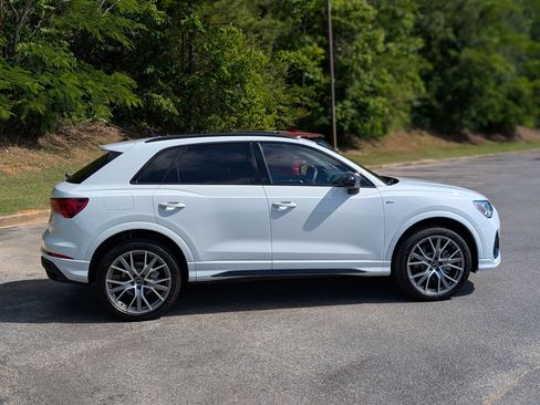 Used 2025 Audi Q3 2.0T Premium Plus w/ Premium Plus Package AWD/4WD image 10